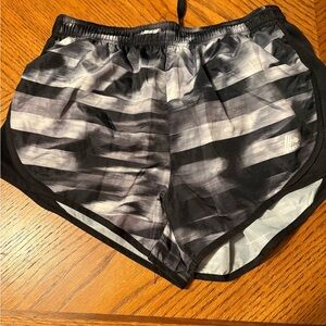 RBX Black and Gray Athletic Shorts Moisture-Wicking Performance size small EUC